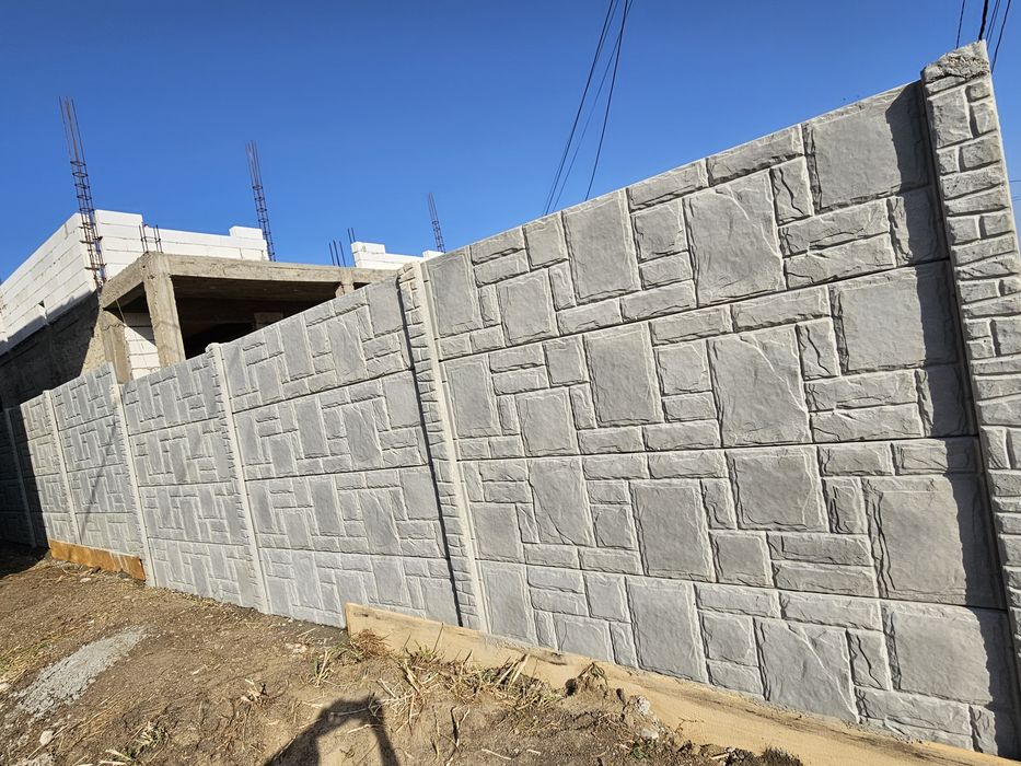Placi, stâlpi, gard beton