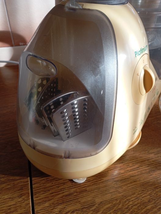 Vând robot bucătărie PlatiniumPro Kit 666.stare funcționareexcelentă