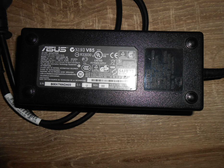 încărcător/ alimentator laptop  Asus Rog ,Acer  gaming,19v /6,32A