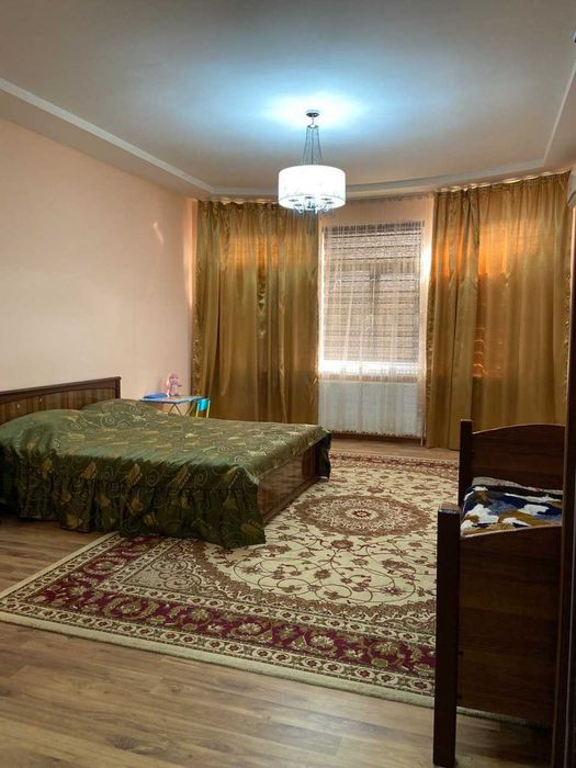 Роскошный дом с бассейном и баней