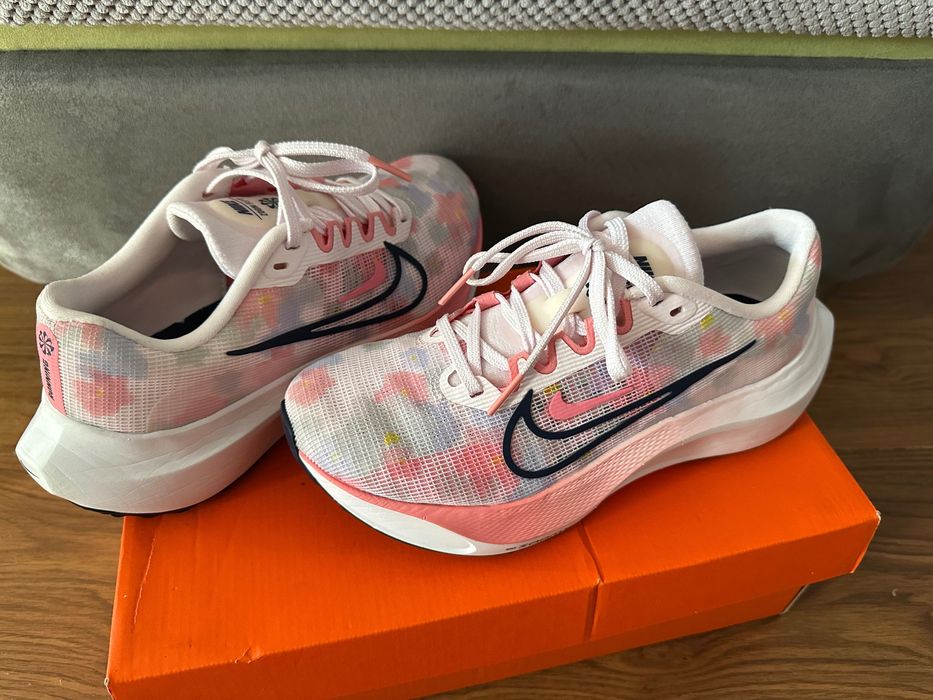 Nike ZoomX маратонки / обувки