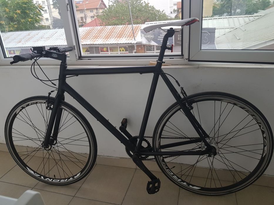 Bicicleta ușoară de oraș