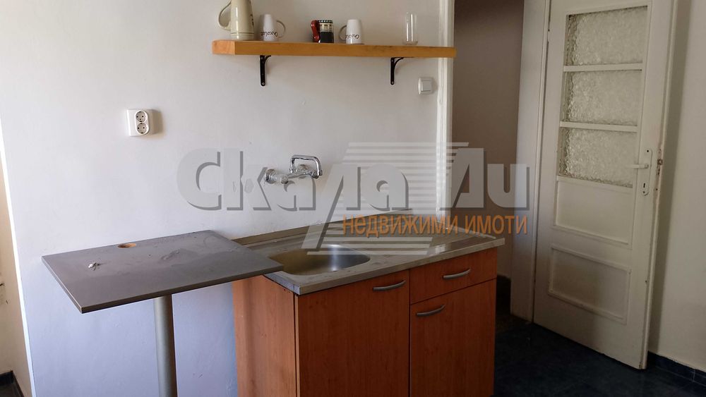 Дава се под наем Четиристаен апартамент в София, Център - 130 кв.м за 714 € - Снимка #11