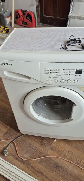 Продам стиральную машину