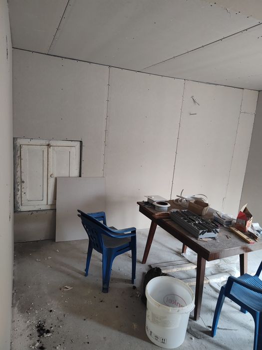 Къща с двор с.Долно Белево