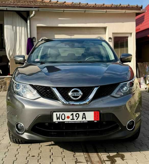 Nissan Qashqai 2014  1,2 Turbobenziner 89700 km Tekna  Inscris in  Ardeal