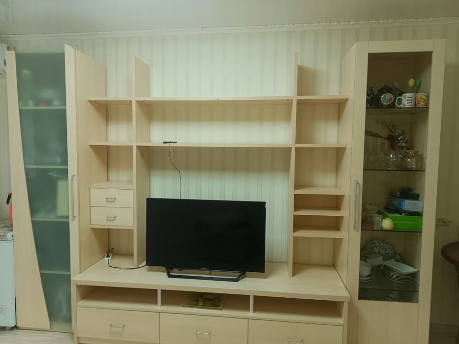 Срочно продам стенку.В отличном состоянии.