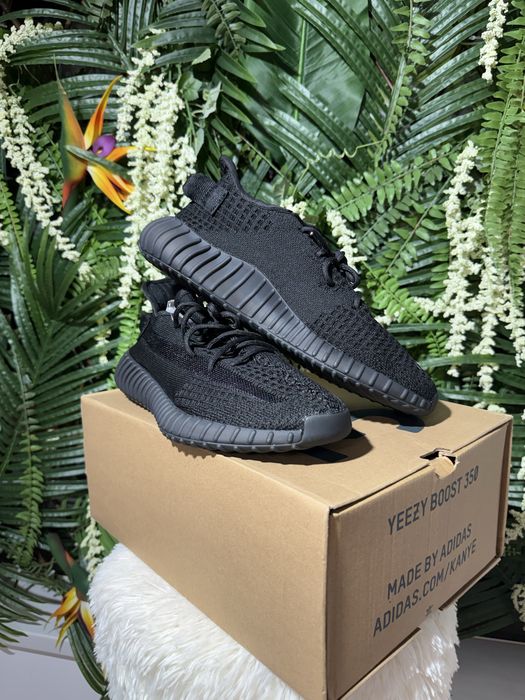 Adidas Yeezy 350 Onyx Black