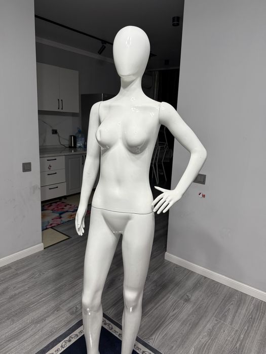 Маникен женский