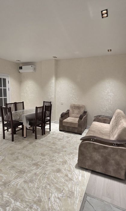 Беруний - Метро рядом 2- комнатная На Аренду