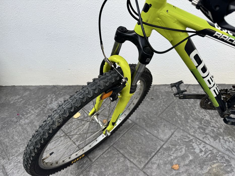 Bicicleta Cube Race 260