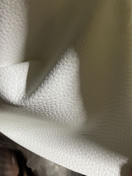 Плат за тапициране бяла еко кожа