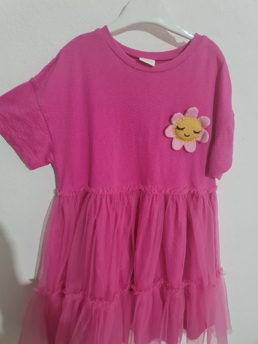 3 Rochite 3-4 ani, 104 cm. 50 lei bucata, pret fix.