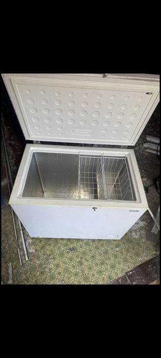 Продам морозильную камеру (ларь)