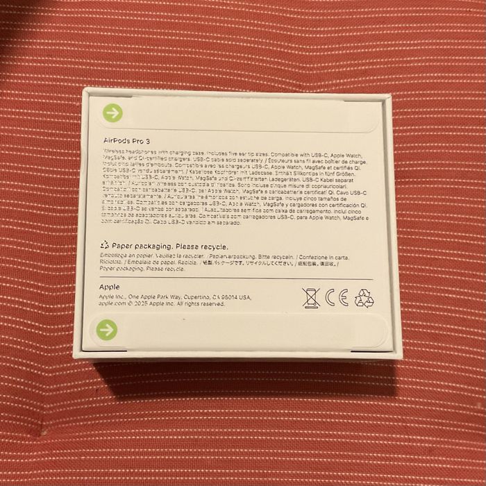 Apple AirPods Pro 3 noi, sigilate
