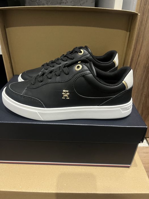 Нови сникърси, маратонки, Tommy Hilfiger 36
