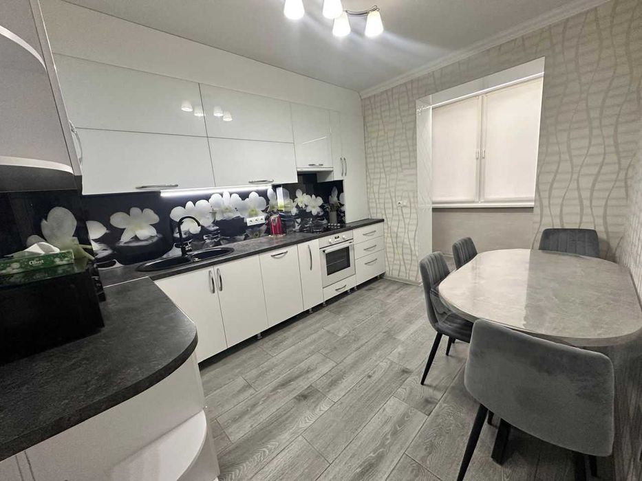 Дава се под наем Двустаен апартамент в София, Люлин 5 - 54 кв.м за 375 € - Снимка #2