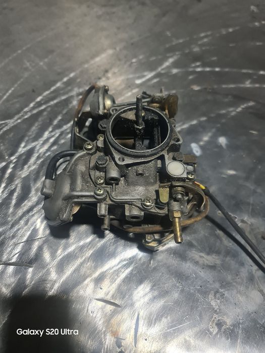 Продам карб с Уаза