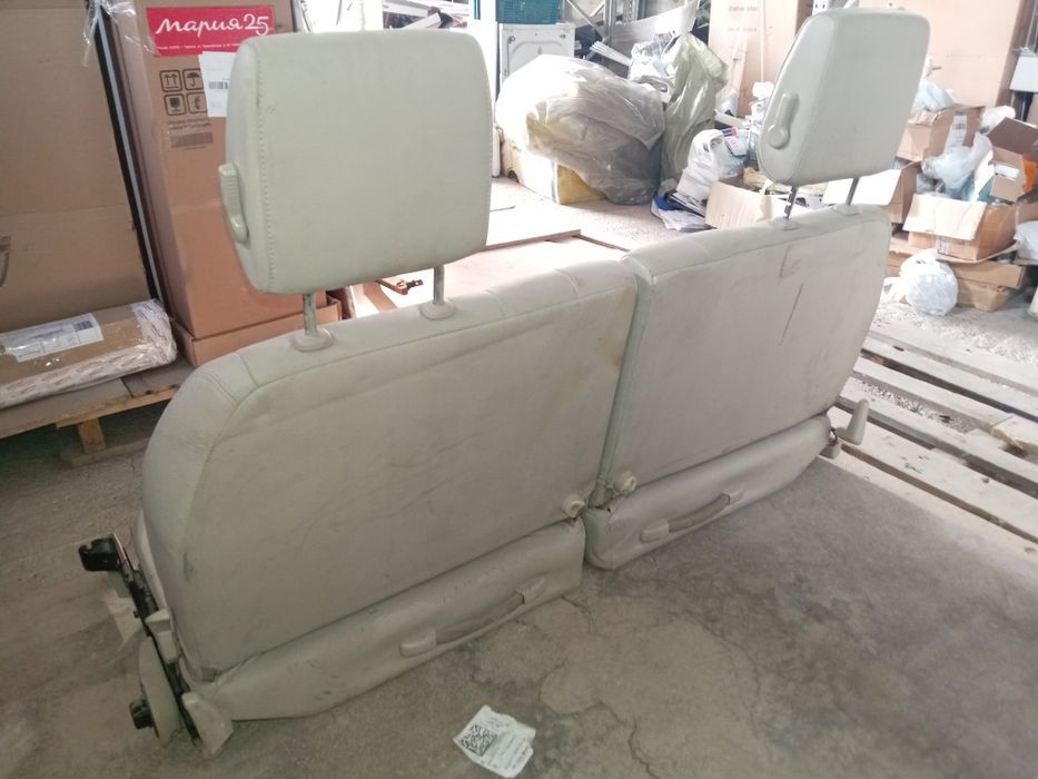 Задний ряд сидений Ленд Крузер 100