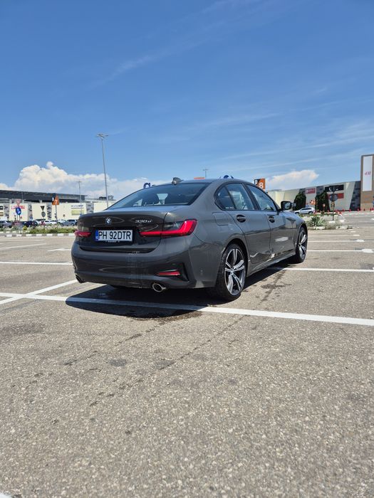 BMW Seria 3 2021 — imagine 4