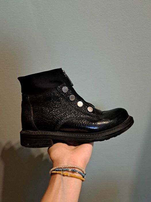 Продавам женски обувки