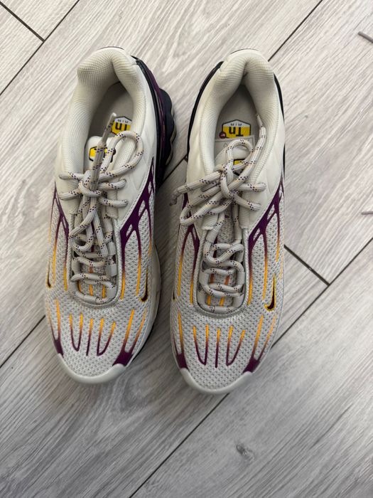 Adidasi nike tn nr 42