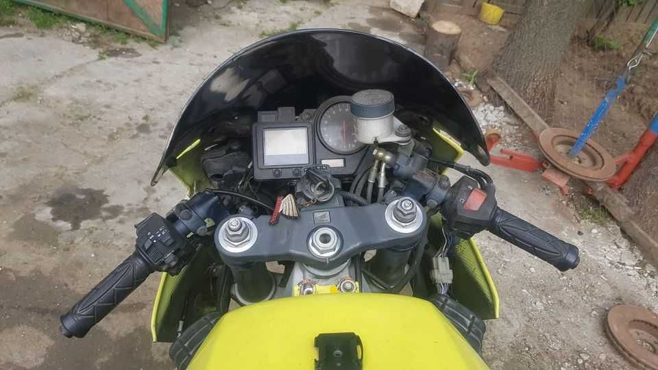 piese honda cbr 929/2001