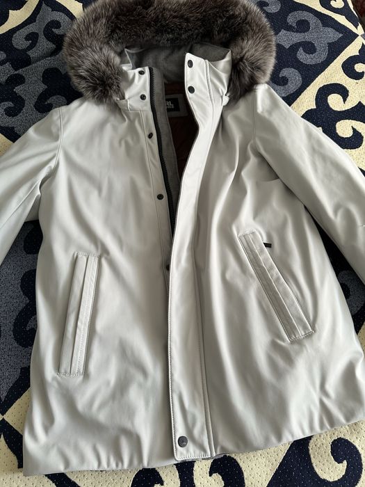 Продам зимнюю куртку