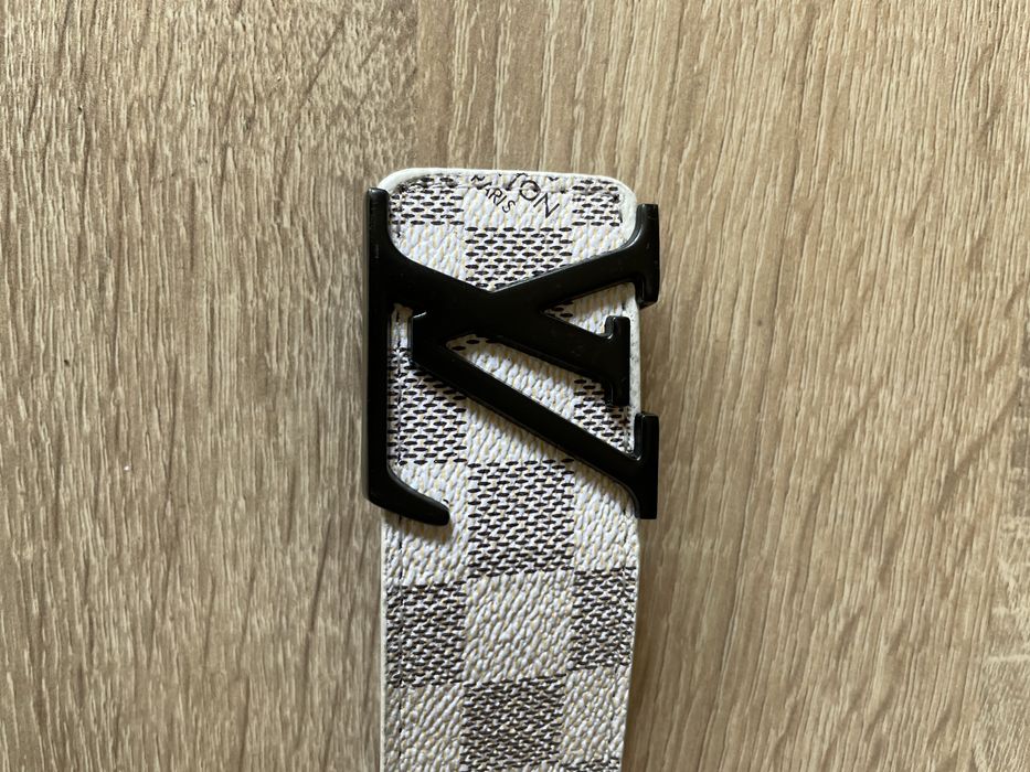 Curea Louis Vuitton (LV)