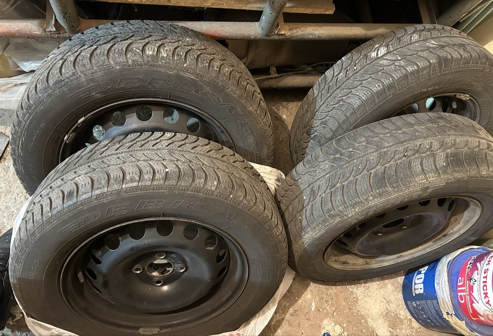 Anvelope de iarna cu jante 195/65/R15 4x100 Logan