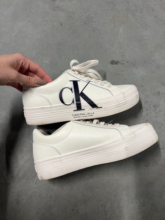 Чисто нови кецове