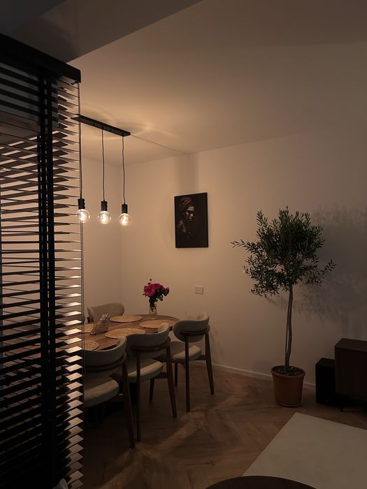 Vand lustra pt dining