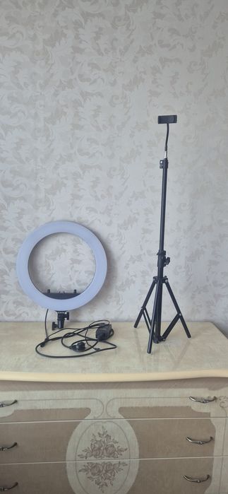 Лампа,штатив с чехлами