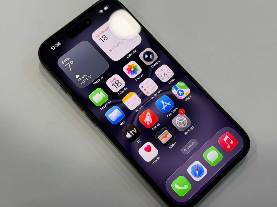 Apple iPhone 16 128GB- 94% Battery Health