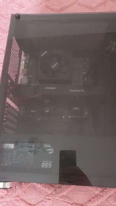 2 PC-uri AMD Ryzen 7 si 5
