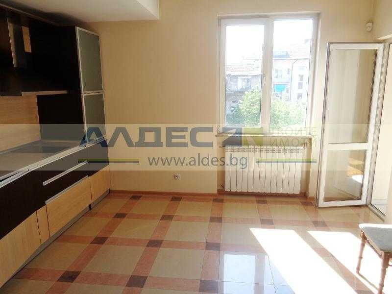 Дава се под наем Офис в София, Център - 215 кв.м за 1396.38 € - Снимка #4