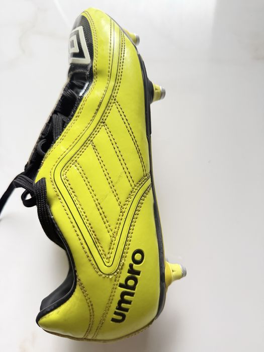 Футболни обувки ”Umbro” оригинални