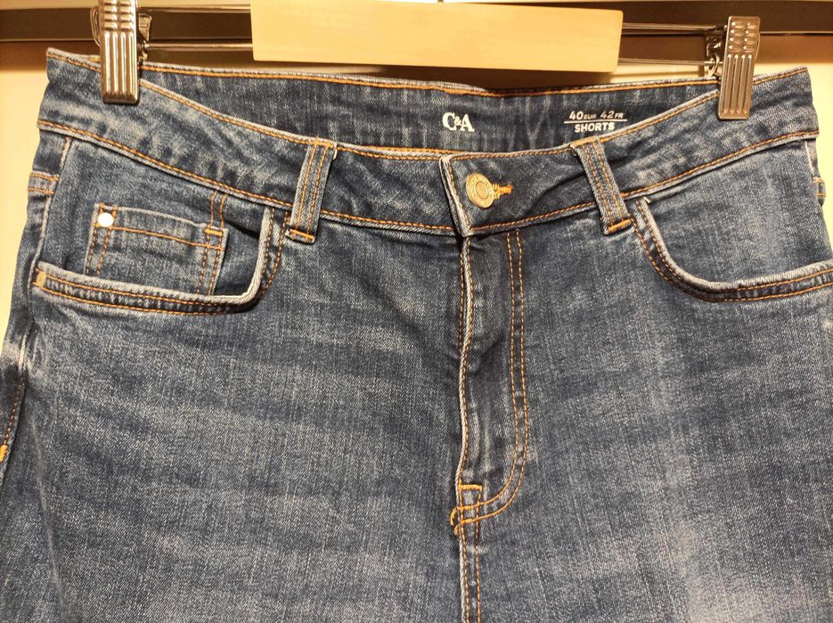 Pantaloni scurti jeans C&A albastru, mar 42 (EUR) / L