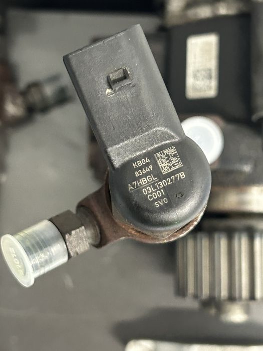 Дюзи сименс континентал за vw golf 6/shkoda/seat/audi 1,6tdi Проверени