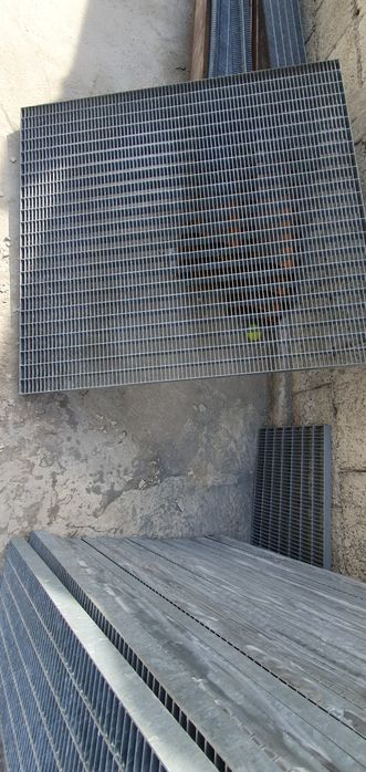 Grilaje zincate  93x138