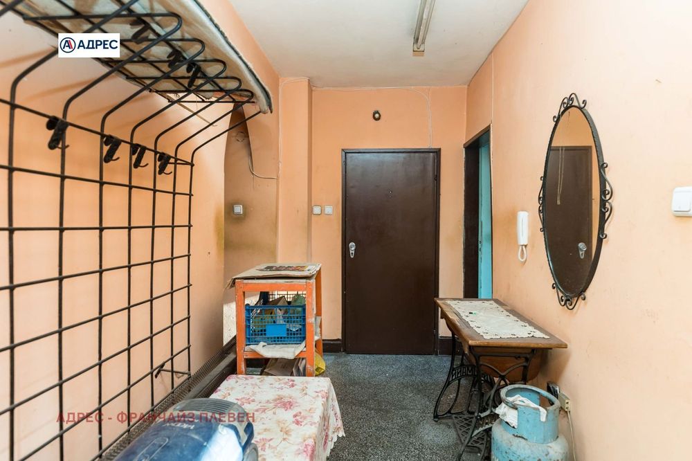 Продава се Многостаен апартамент в Плевен, Идеален център - 101 кв.м за 1644 €/кв.м - Снимка #5