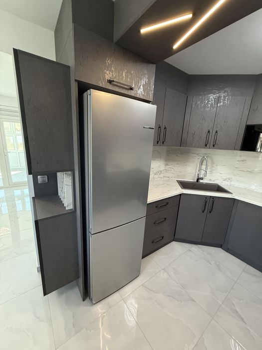 Продава се Тристаен апартамент в Велико Търново, Акация - 104 кв.м за 954 €/кв.м - Снимка #4