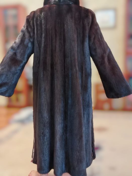 Продаются шубы норковые