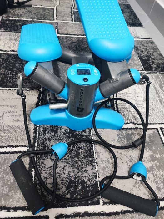 Stepper Domyos cumpărat de nou din Decathlon.