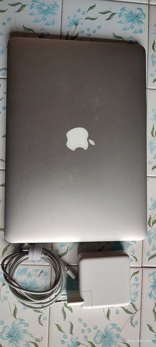 Macbook Air A1466/2017, SSD M2 128gb, RAM 8gb, baterie excelenta