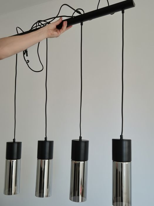 Пендел Annika 4xE27, черен/опушено стъкло