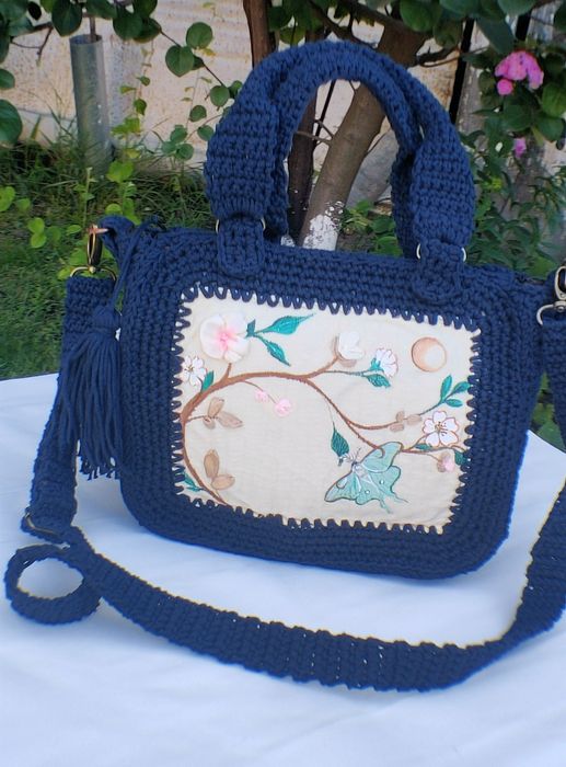 Geantă artizanală de colecție, pictură și broderie cu panglică