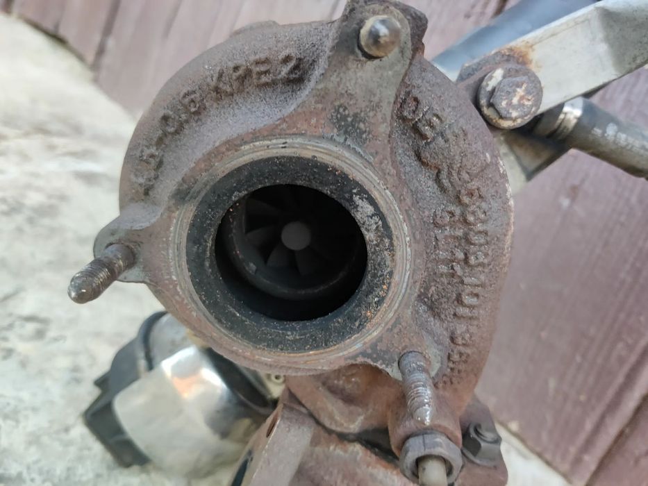 Turbina Turbosuflanta motor 2.0 CAH Seat Exeo Audi A4 B8 A5 A6 Q5 03L145702N