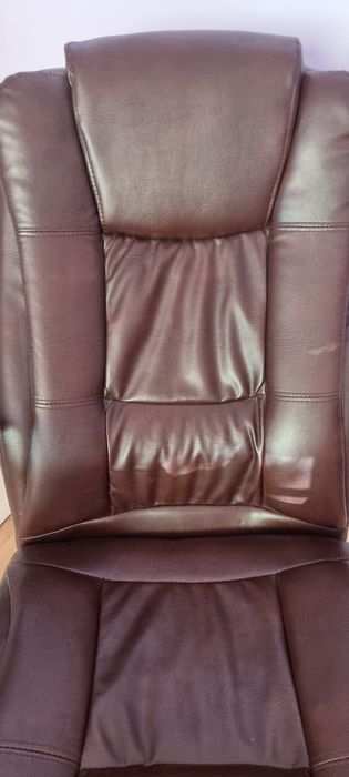 Кожен  офис стол