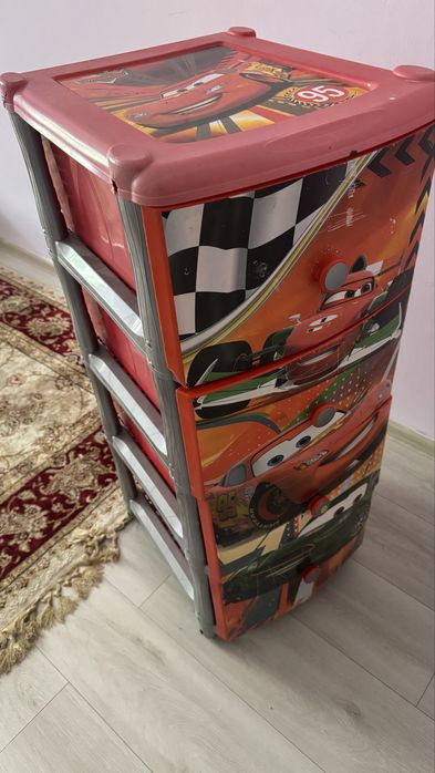 Стеллаж для игрушек